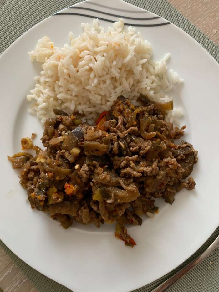 Auberginen_Rindfleisch_Wok2 (1) So ein asiatisches Wokgericht mit Melanzani und Rindfleisch aktiviert QI