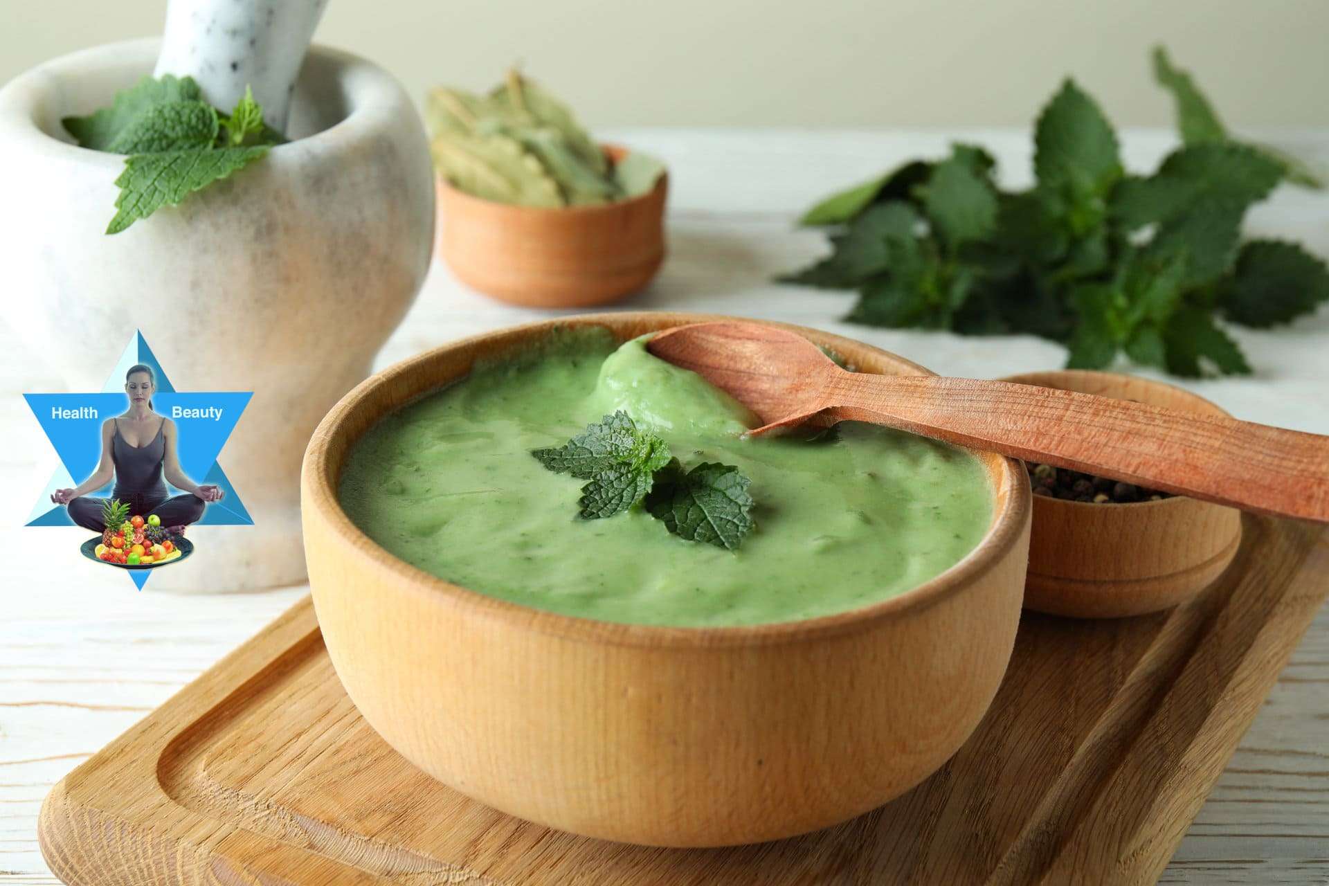 Brennnesselsuppe nach TCM ist eine hervorragende Kraftsuppe für den Blutaufbau - in der Dojozeit Vor-Sommer