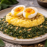 Brennnesselspinat mit Polenta und Ei