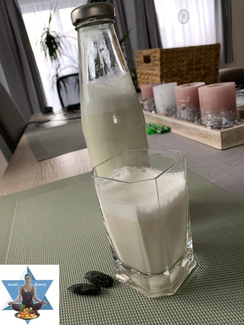 Hafer oder Mandeldrink vegan - Milchalternative und besonders zu empfehlen, wenn du an einer Laktoseunverträglichkeit leidest.