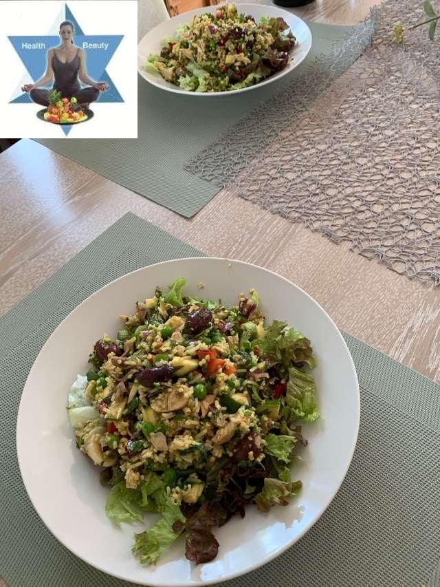 Hier eine Variante mit Huhn, statt Schafkäse. Damit ist das Rezept nicht mehr vegetarisch. Aber sehr lecker.