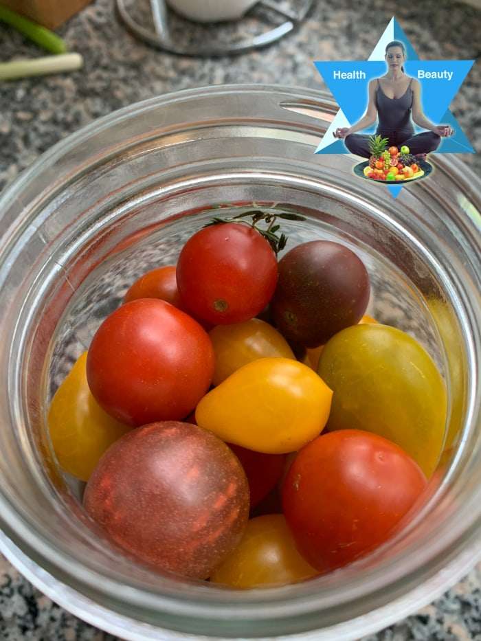 Fermentierte Tomaten - Paradeiser haltbar machen - Gemüse fermentieren - gut für deinen Darm und deine Gesundheit - Rohkost leichter verträglich machen