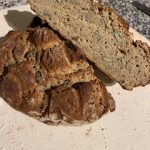 Topfen Aprikosenkernmehl Brot 5