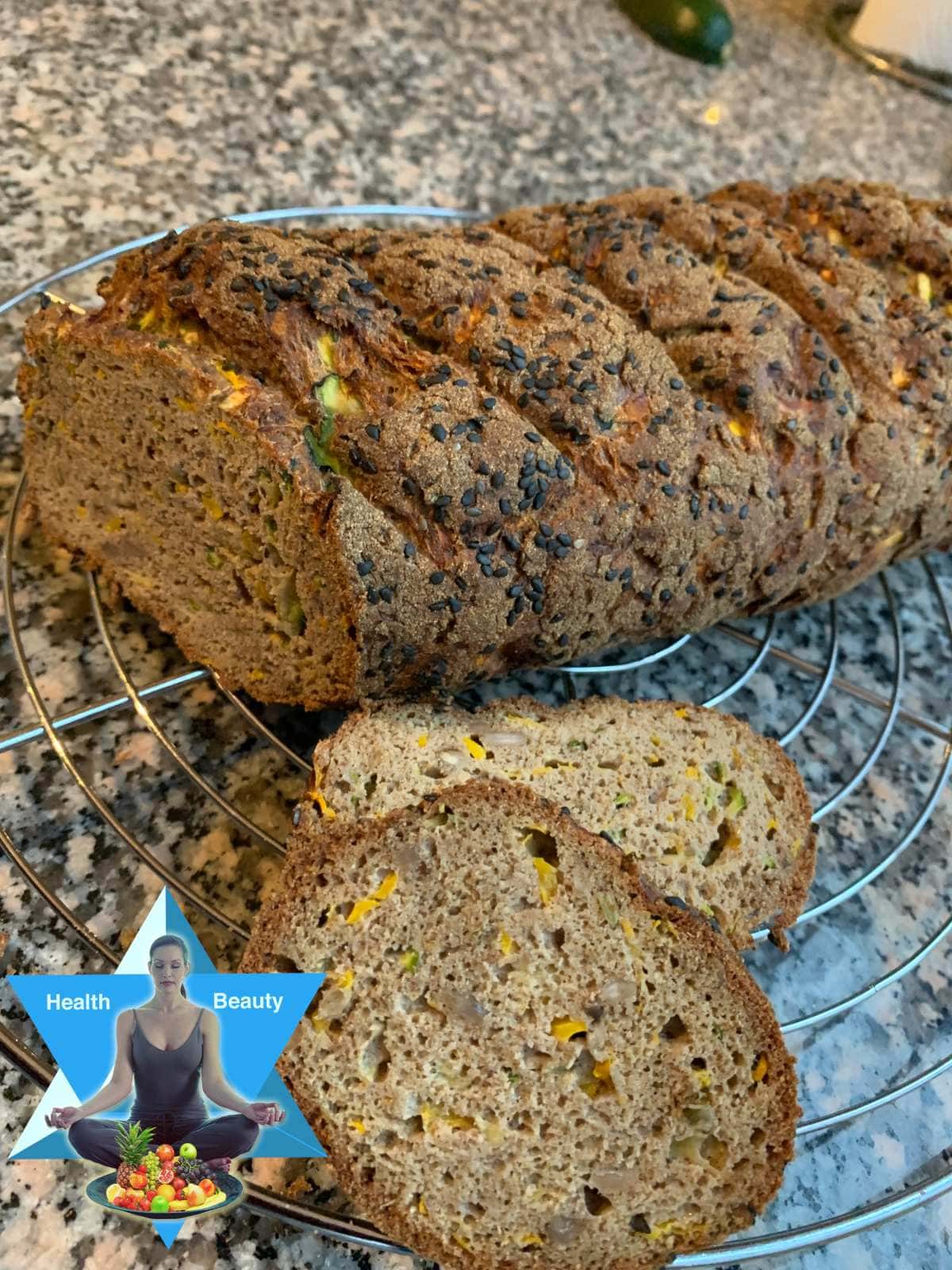 Zucchini Kürbiskernbrot - Vitalmesszentrum