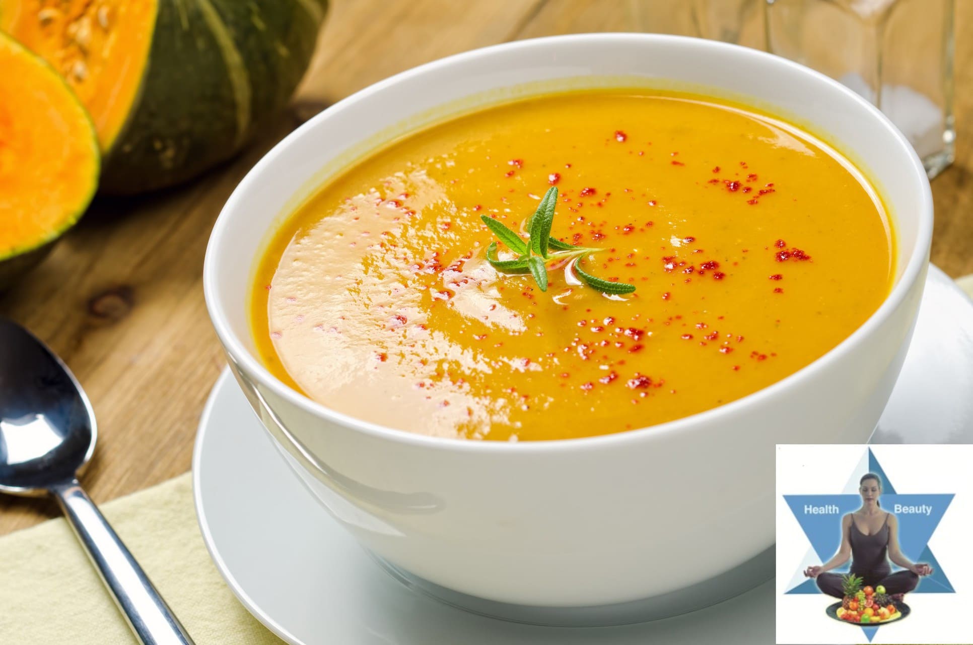 waermende_Kuerbissuppe_YANG_QI_Mangel Mit Suppen und einem warmen Frühstück kannst du deine MITTE stärken - Milz/Magen - und damit deinen Stoffwechsel ankurbeln.